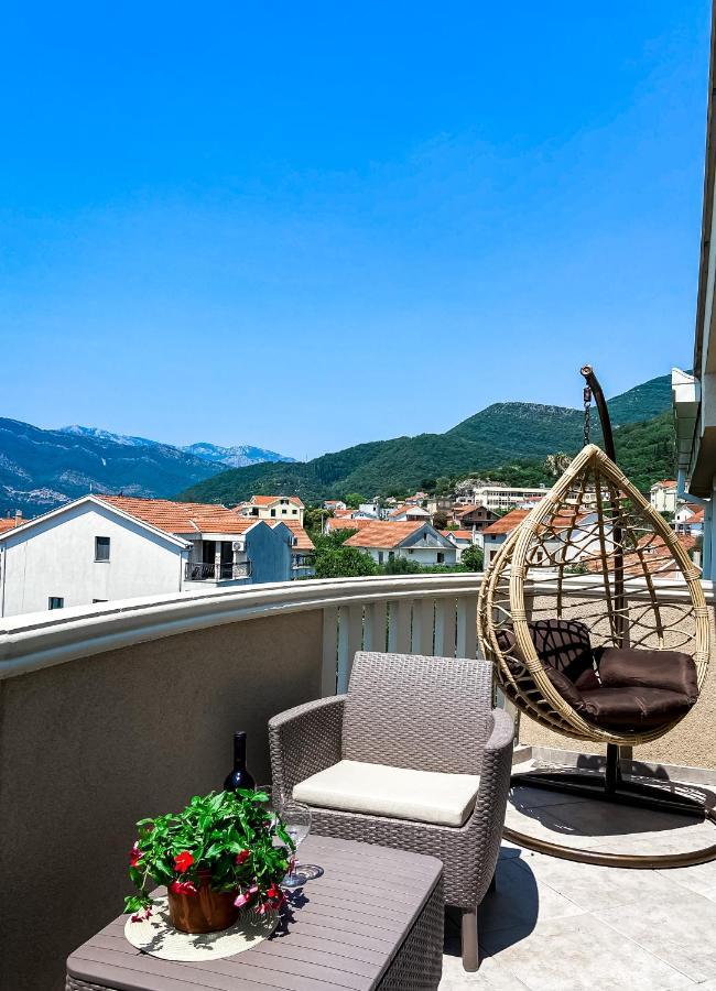 Mavalux Apartments Tivat Bagian luar foto